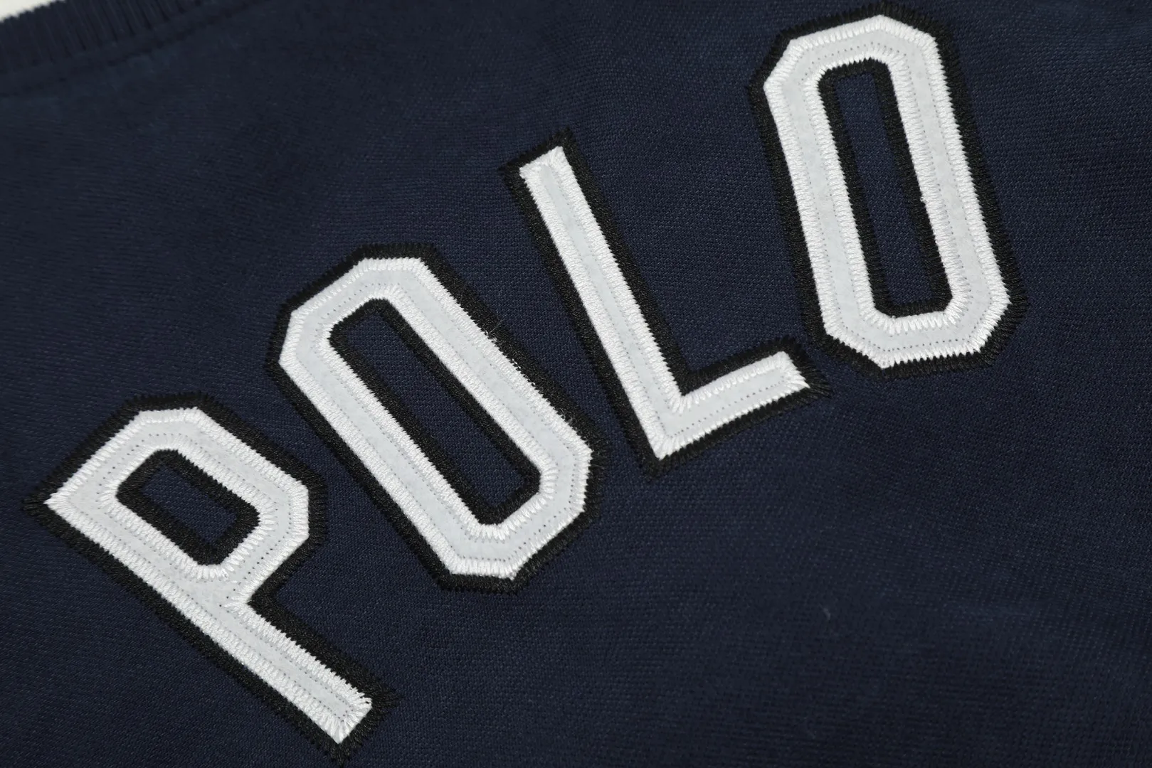P300 Top quality" Style number: 8087# [Ralph Lauren American retro pony embroidery splicing baseball uniform] ✅Ralph Lauren classic basic wool splicing leather star's same baseball jacket ✅YB mold opening piqué twill 60 wool fabric Differentiated from the market polyester wool substandard ✅shoulder splicing soft lambskin custom laser embossed RL original four-button four-strand thickened custom thread ✅This style is on the short side and the upper body is very flattering. Versatile style YYDS~ ✅The upper body is simple and easy to match. A must-have for goddess ootd. Good-looking clothes are never picky. A must-have in the goddess’ wardrobe. Size: S-XL Color: Navy Blue